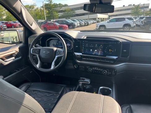 Used 2025 Chevrolet Silverado 1500 RST AWD/4WD image 22