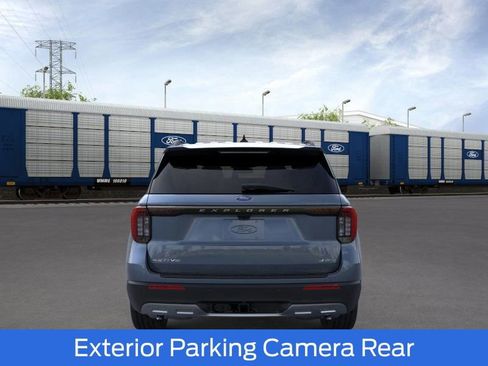 New 2026 Ford Explorer Active w/ Active Comfort Package image 6