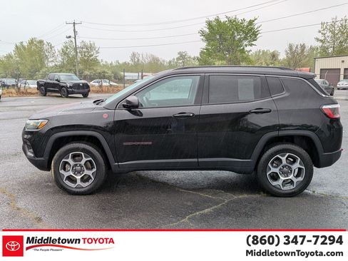 Used 2022 Jeep Compass Trailhawk AWD/4WD image 6