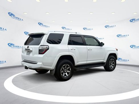 Used 2017 Toyota 4Runner SR5 image 5