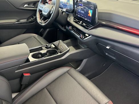New 2026 Chevrolet Equinox RS FWD image 18