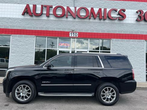 Used 2015 GMC Yukon Denali w/ Touring Package AWD/4WD image 3