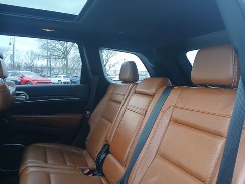 Used 2015 Jeep Grand Cherokee SRT w/ Luxury Group II image 25