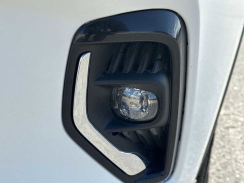 Used 2023 Ford Escape Platinum image 10