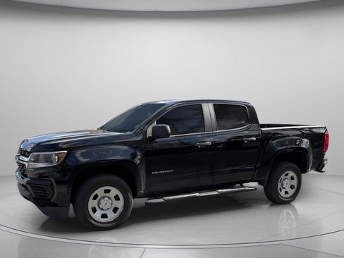 Used 2021 Chevrolet Colorado W/T w/ WT Convenience Package image 2