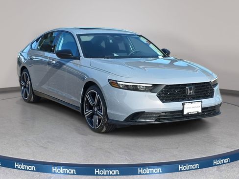 New 2026 Honda Accord SE image 3