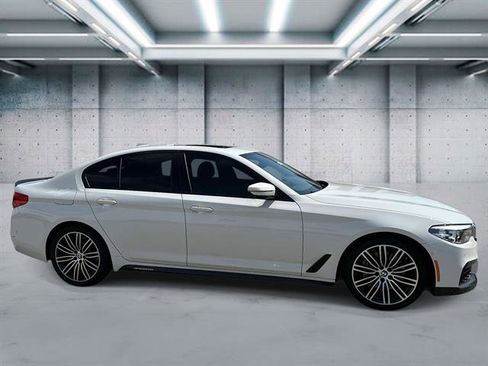 Used 2019 BMW 530i xDrive w/ M Sport Package AWD/4WD image 3