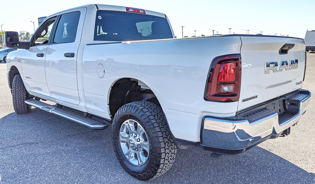 Used 2025 RAM 2500 Big Horn AWD/4WD image 4