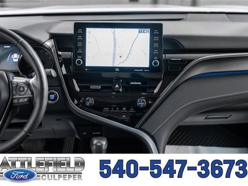 Used 2024 Toyota Camry XSE w/ Navigation Package image 24
