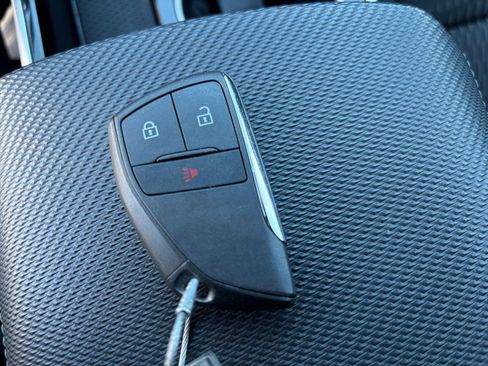 Used 2025 Chevrolet Equinox LT image 23