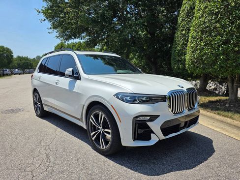 Used 2020 BMW X7 xDrive40i w/ M Sport Package AWD/4WD image 7