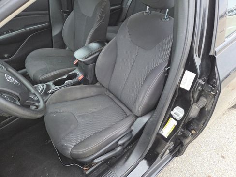 Used 2014 Dodge Dart SXT image 19