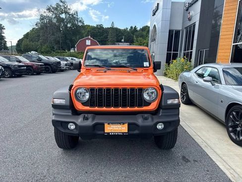 Certified 2025 Jeep Wrangler Sport AWD/4WD image 2