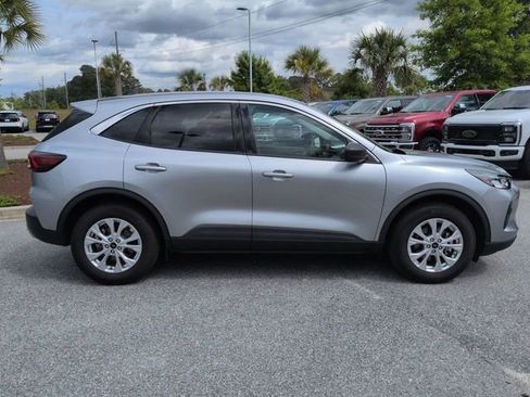 Used 2024 Ford Escape Active FWD image 3
