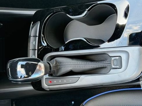 New 2026 Buick Envista Sport Touring FWD image 17