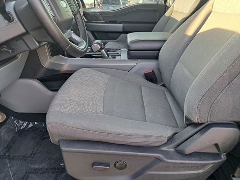 Used 2023 Ford F150 Lightning XLT image 11