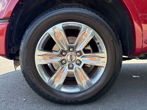 Used 2015 Ford F150 Platinum w/ Equipment Group 701A Luxury AWD/4WD image 9