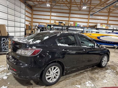 Used 2013 MAZDA MAZDA3 i Grand Touring w/ Tech Pkg image 5