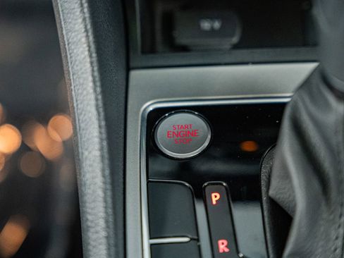 Used 2021 Volkswagen Passat 2.0T R-Line image 27