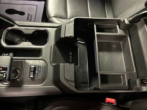 Used 2024 GMC Sierra 1500 Denali w/ Technology Package AWD/4WD image 20