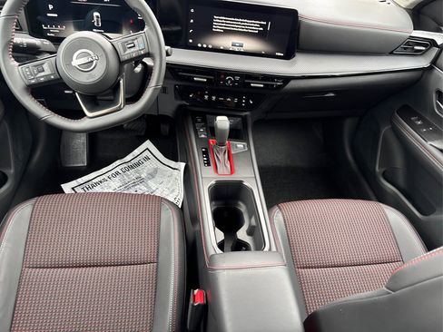 New 2026 Nissan Kicks SR w/ Cold Weather Package image 18