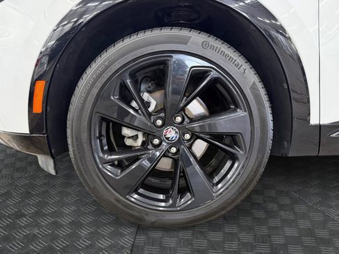 Used 2023 Buick Envision Essence w/ Sport Touring Package AWD/4WD image 31