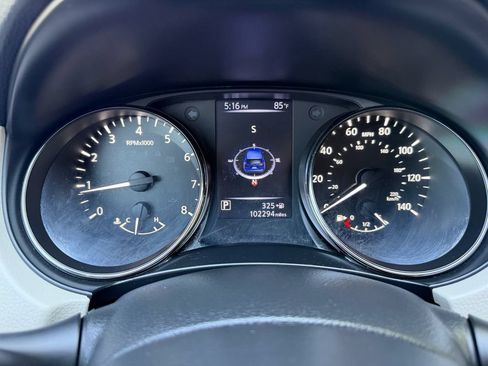 Used 2018 Nissan Rogue Sport SV w/ SV Technology Package AWD/4WD image 36