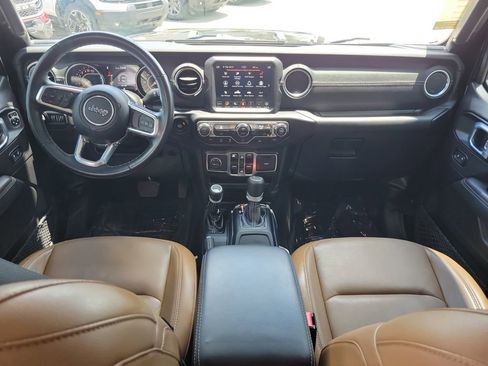Used 2021 Jeep Gladiator Overland w/ Popular Equipment Package AWD/4WD image 10