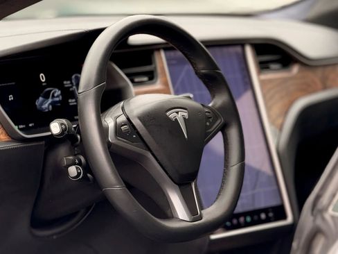 Used 2019 Tesla Model S Long Range image 12