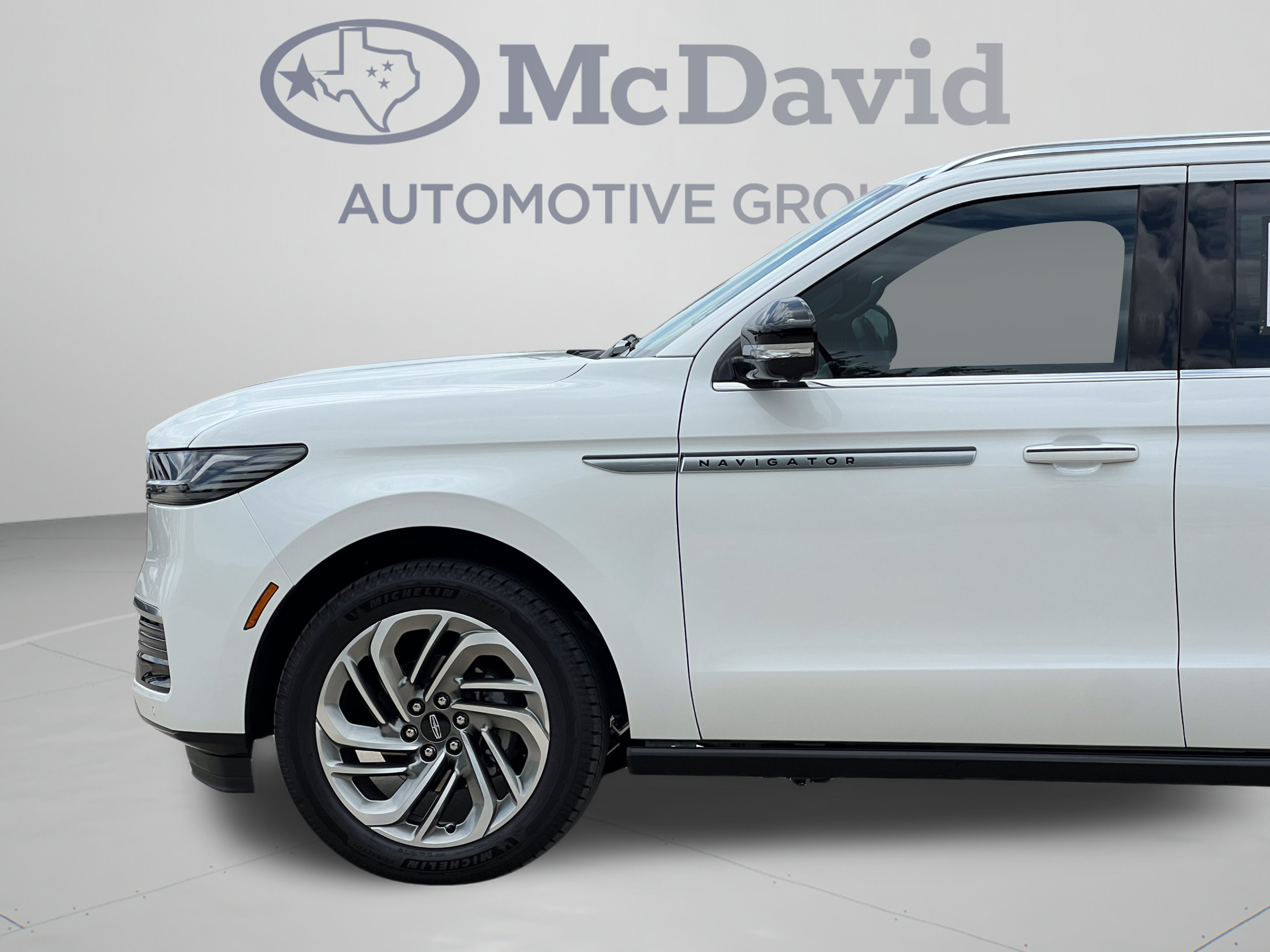 New 2026 Lincoln Navigator Reserve AWD/4WD image 31