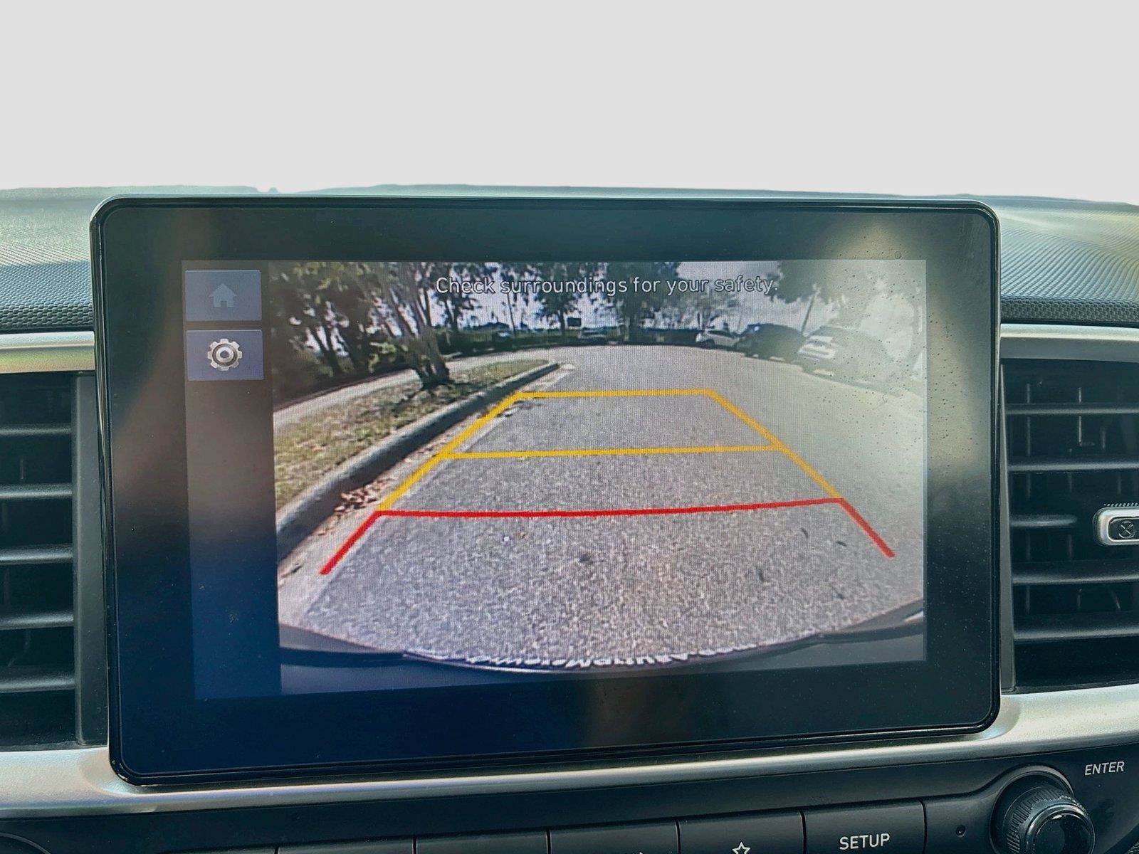Used 2025 Hyundai Venue SEL FWD image 10