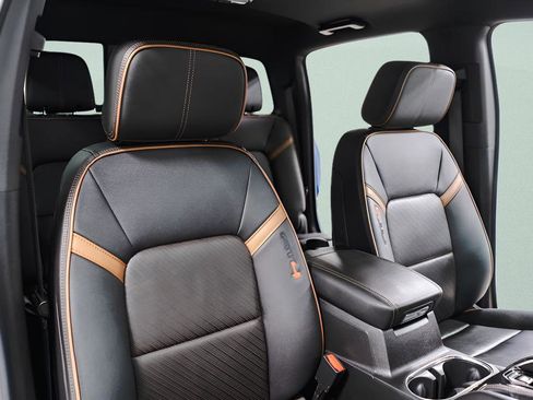 Used 2023 GMC Canyon AT4 w/ AT4 Premium Package image 38