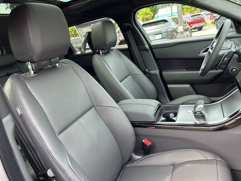 New 2026 Land Rover Range Rover Velar Dynamic SE image 21