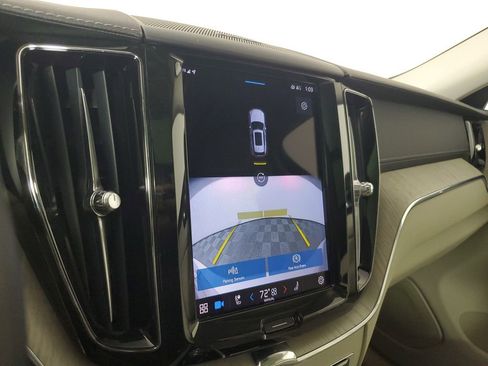 Certified 2022 Volvo XC60 B5 Inscription image 32