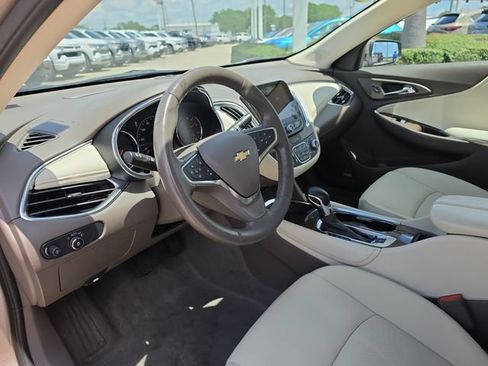 Used 2024 Chevrolet Malibu LT FWD image 14
