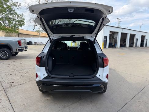 New 2026 GMC Terrain Elevation w/ Elevation Premium Package image 35