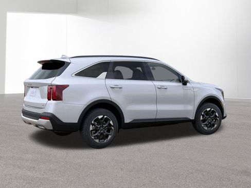 New 2026 Kia Sorento S w/ S Panoramic Sunroof Package image 6