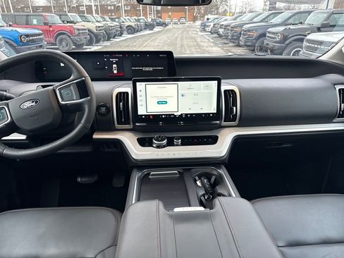 Used 2025 Ford Expedition Max Active image 23