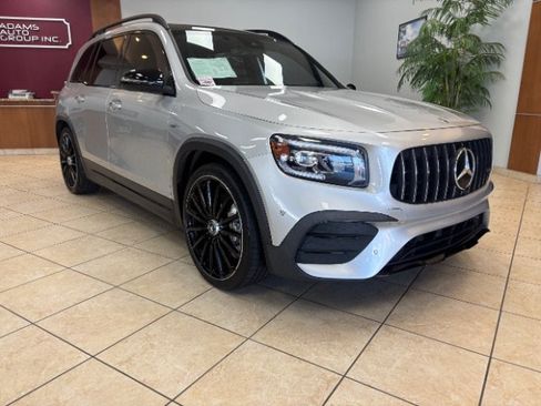 Used 2022 Mercedes-Benz GLB 35 AMG 4MATIC image 1