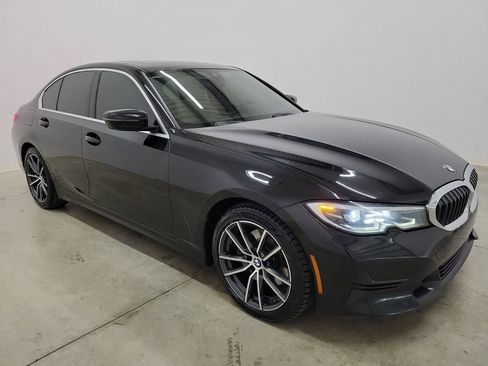 Used 2020 BMW 330i Sedan w/ Convenience Package image 4
