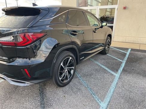 Used 2019 Lexus RX 450h AWD image 4