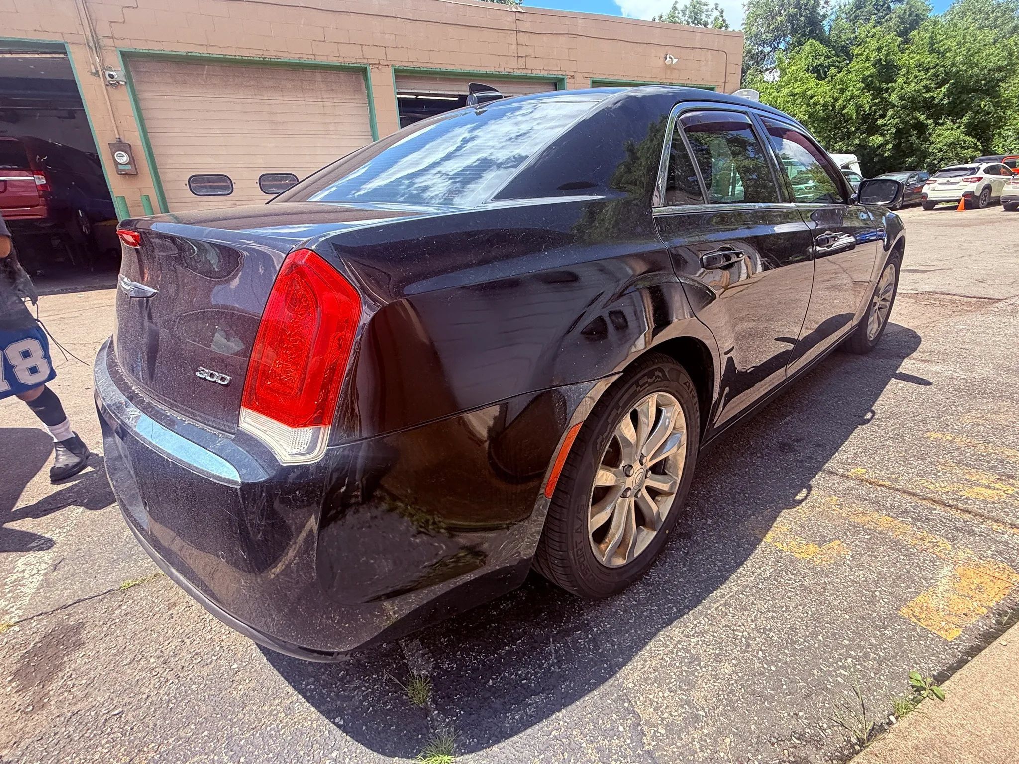 Used 2016 Chrysler 300 Limited w/ 300 Premium Group AWD/4WD image 5