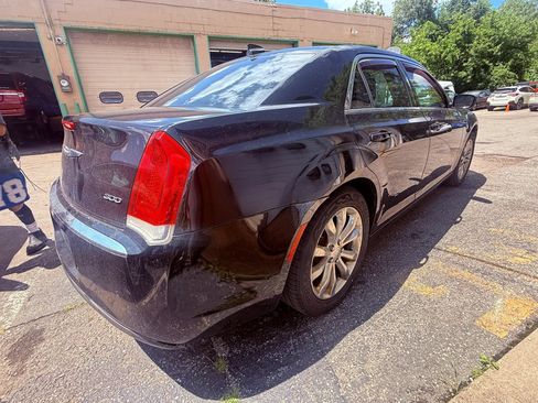 Used 2016 Chrysler 300 Limited w/ 300 Premium Group AWD/4WD image 5