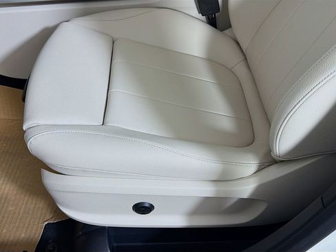 New 2026 Mercedes-Benz GLB 250 4MATIC image 22