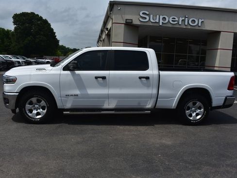 Used 2025 RAM 1500 Big Horn AWD/4WD image 9
