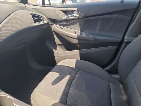 Used 2019 Chevrolet Cruze LS FWD image 17