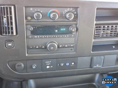 Used 2024 GMC Savana 2500 w/ Driver Convenience Package image 16