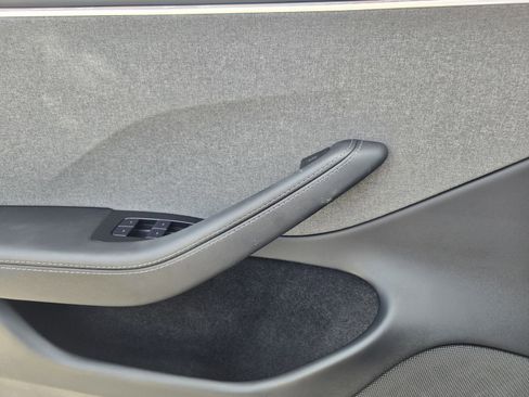 Used 2024 Tesla Model 3 Long Range RWD image 19