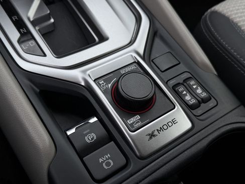 Used 2022 Subaru Forester Premium image 17