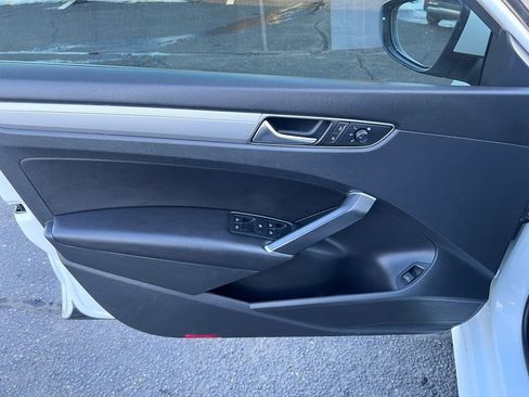 Used 2019 Volkswagen Passat 2.0T Wolfsburg w/ Wheels & Sunroof Package image 14
